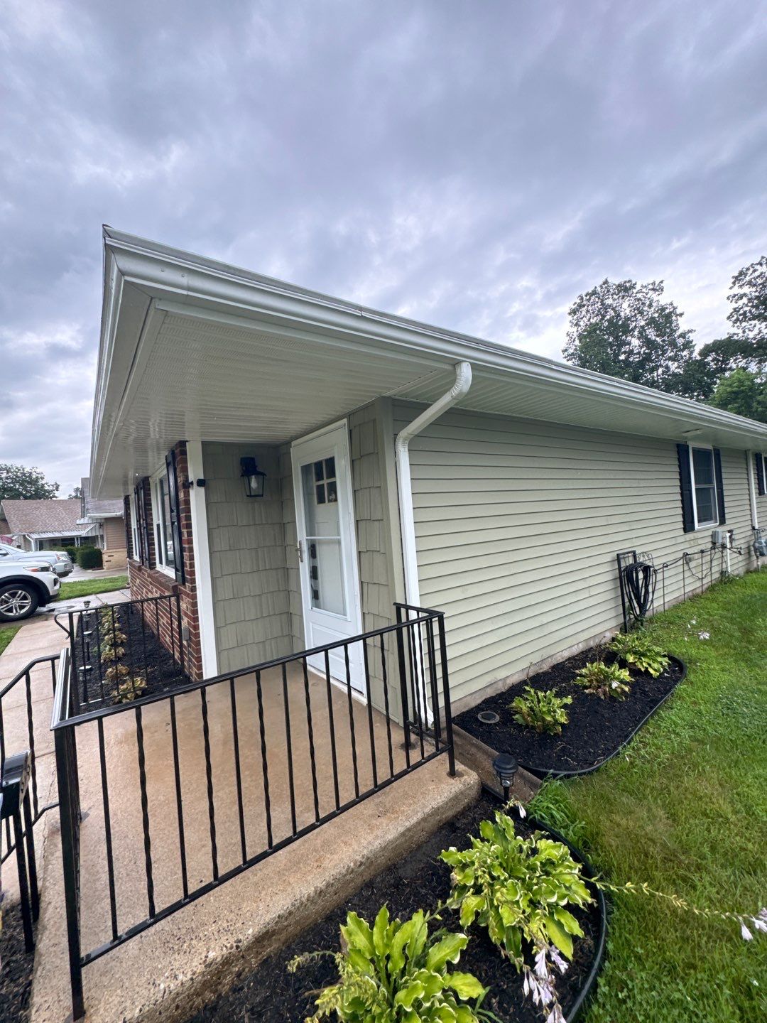 Residential Cleaning by SJ Exterior