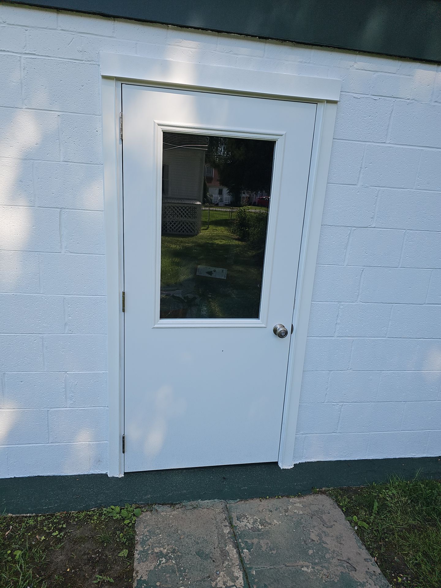 Paint and door replacement by Window Depot of Annapolis