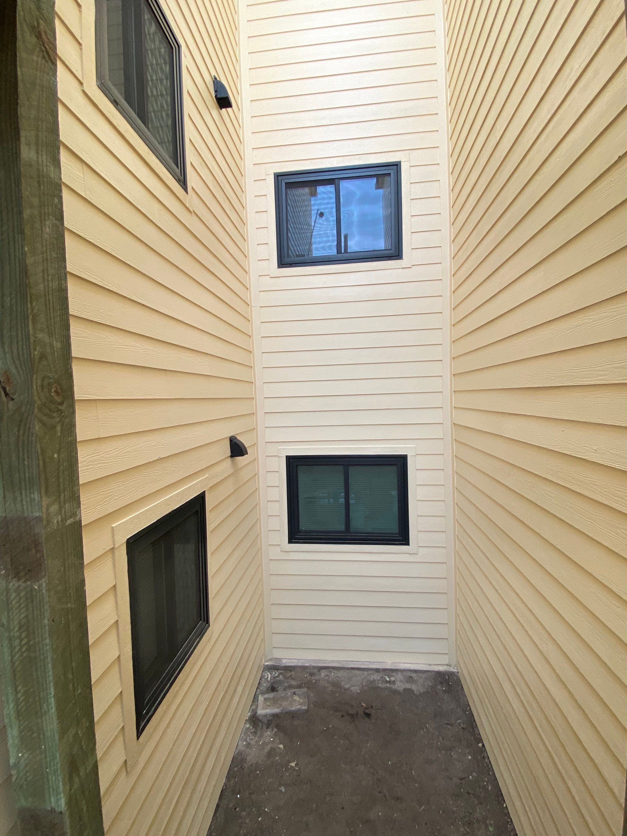 Exterior remodel Fortuna Bay Condos by Bayfront Roofing and Construction