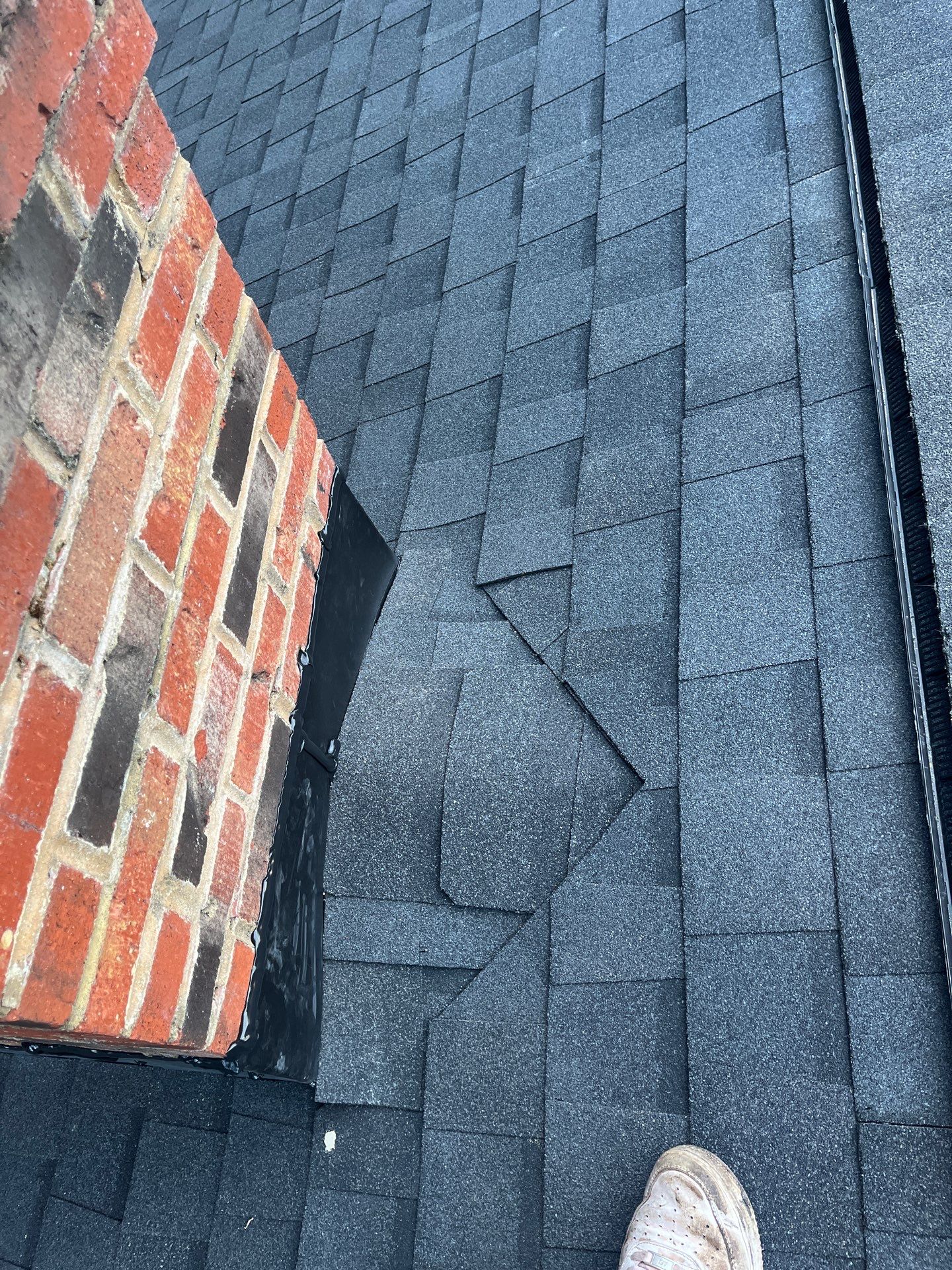 Burke: CertainTeed Landmark Designer Shingles in Moire Black by RM Banning, Inc.