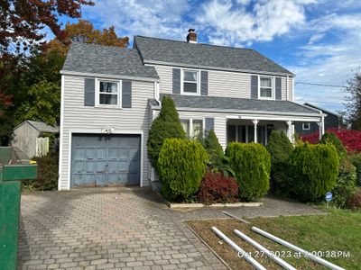 Residential Roofing Installation using Owens Corning TruDefinition Slatestone Gray
