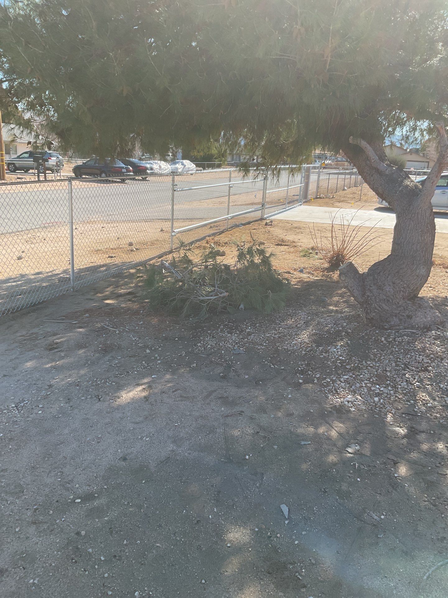 Fence Installation using chain -link by Fence Guys Inc.