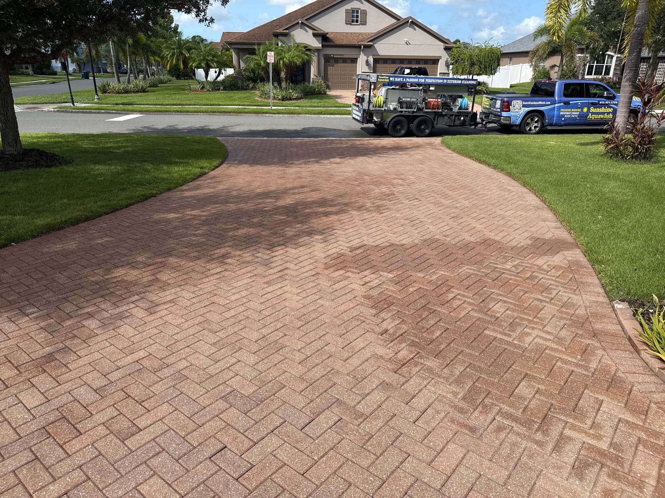 Paver Driveway & Sidewalk Cleaning – Oakleaf Hammock, Ellenton, FL by Sunshine AquaWash