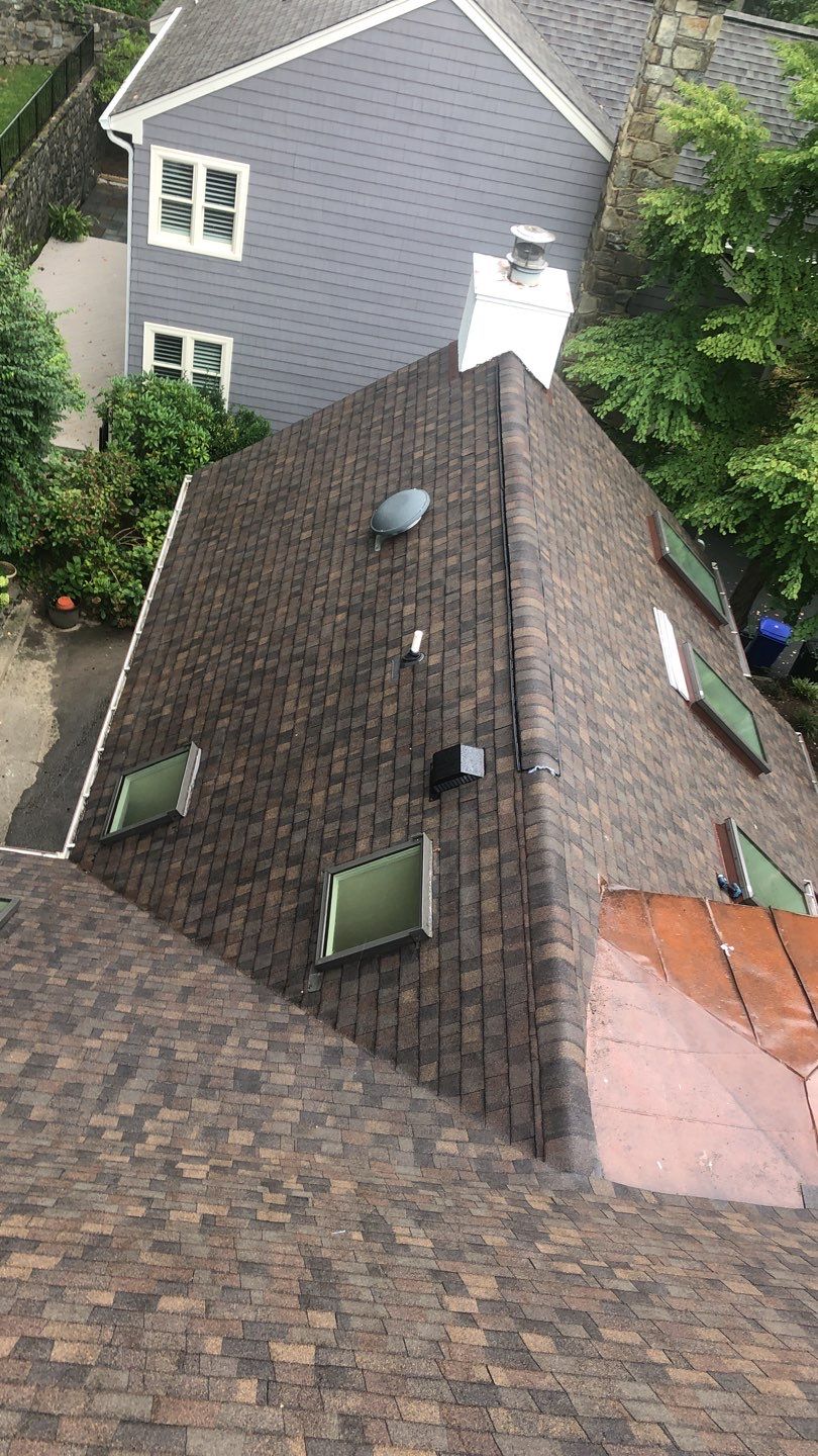 Arlington: CertainTeed Landmark Pro Designer Shingles in Max Def Shenandoah by RM Banning, Inc.