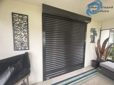 Rolling Shutter in Bronze
