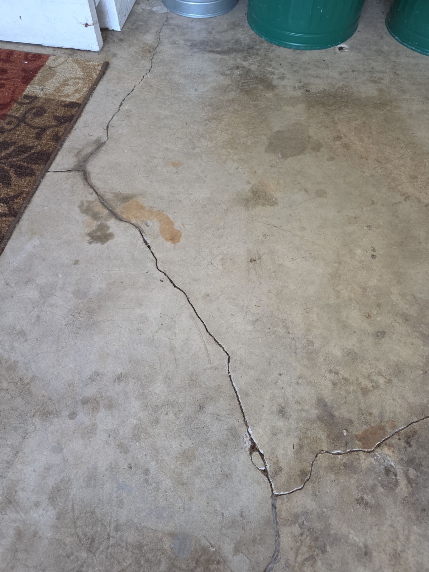 Polyurea Garage Floor Coating with Cabin Fever Decorative Chips in Cambria by MGP Coatings
