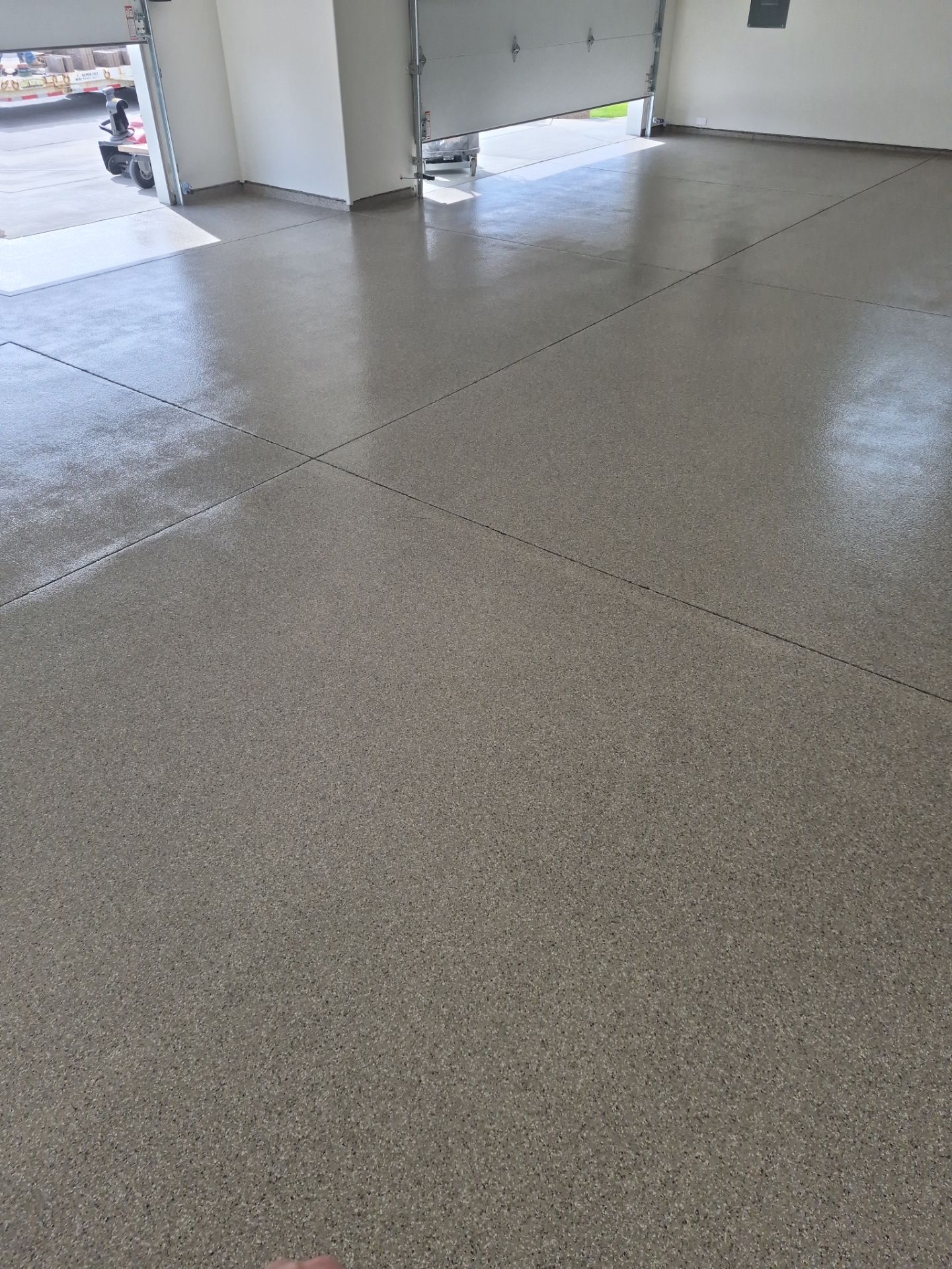Pebble Beach Polyurea Garage Floor Coating in Kennewick by Croc Coatings, LLC