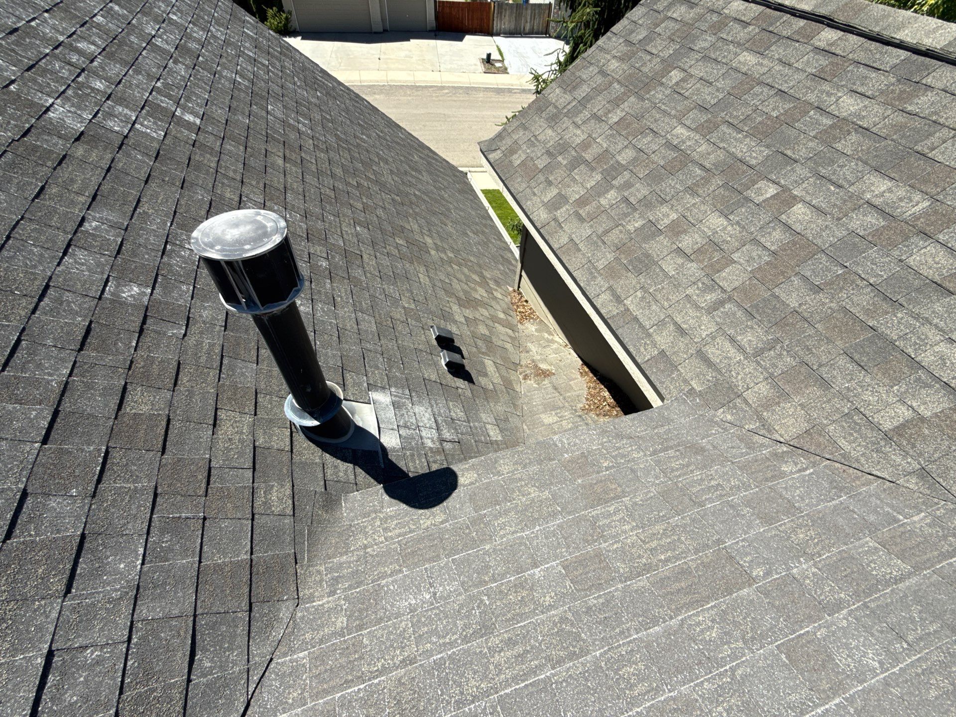 Boise Residential Roof Replacement Featuring Multi-Toned Architectural Shingles by Olive Roofing
