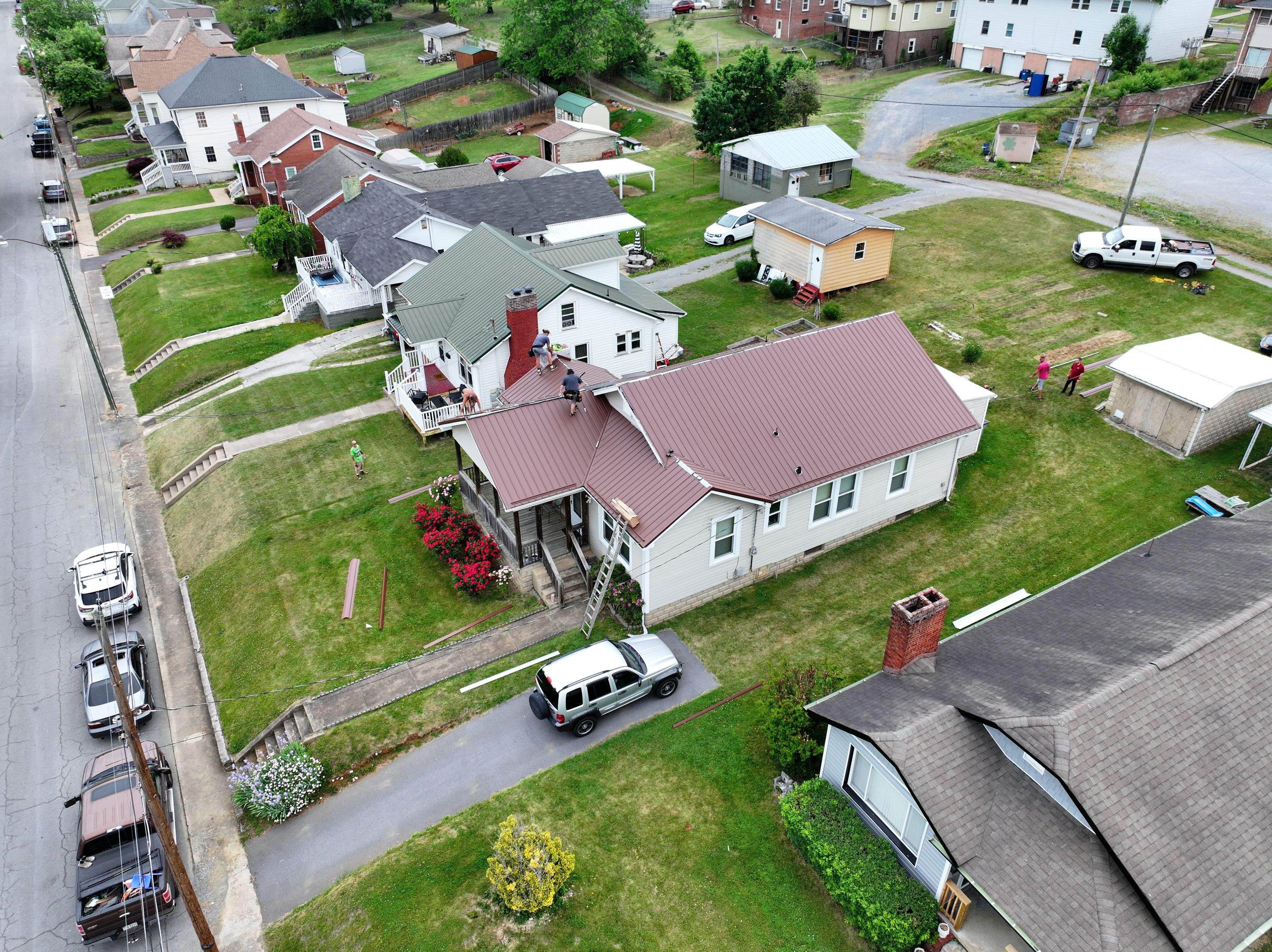 Tolbert Residence by Omnia Roofing