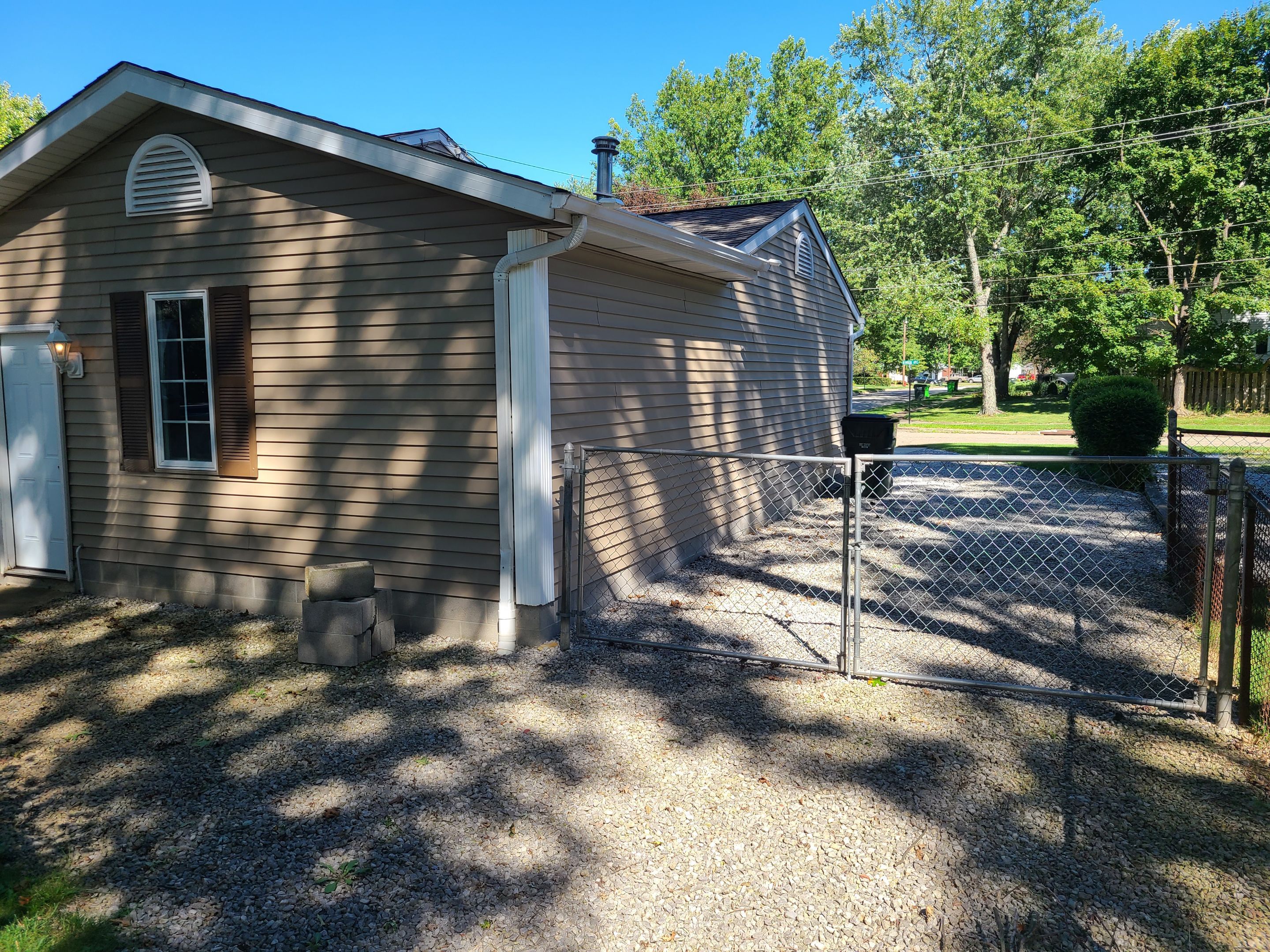 Oak Tree Removal by Mike Jones & Sons Tree Service LLC 