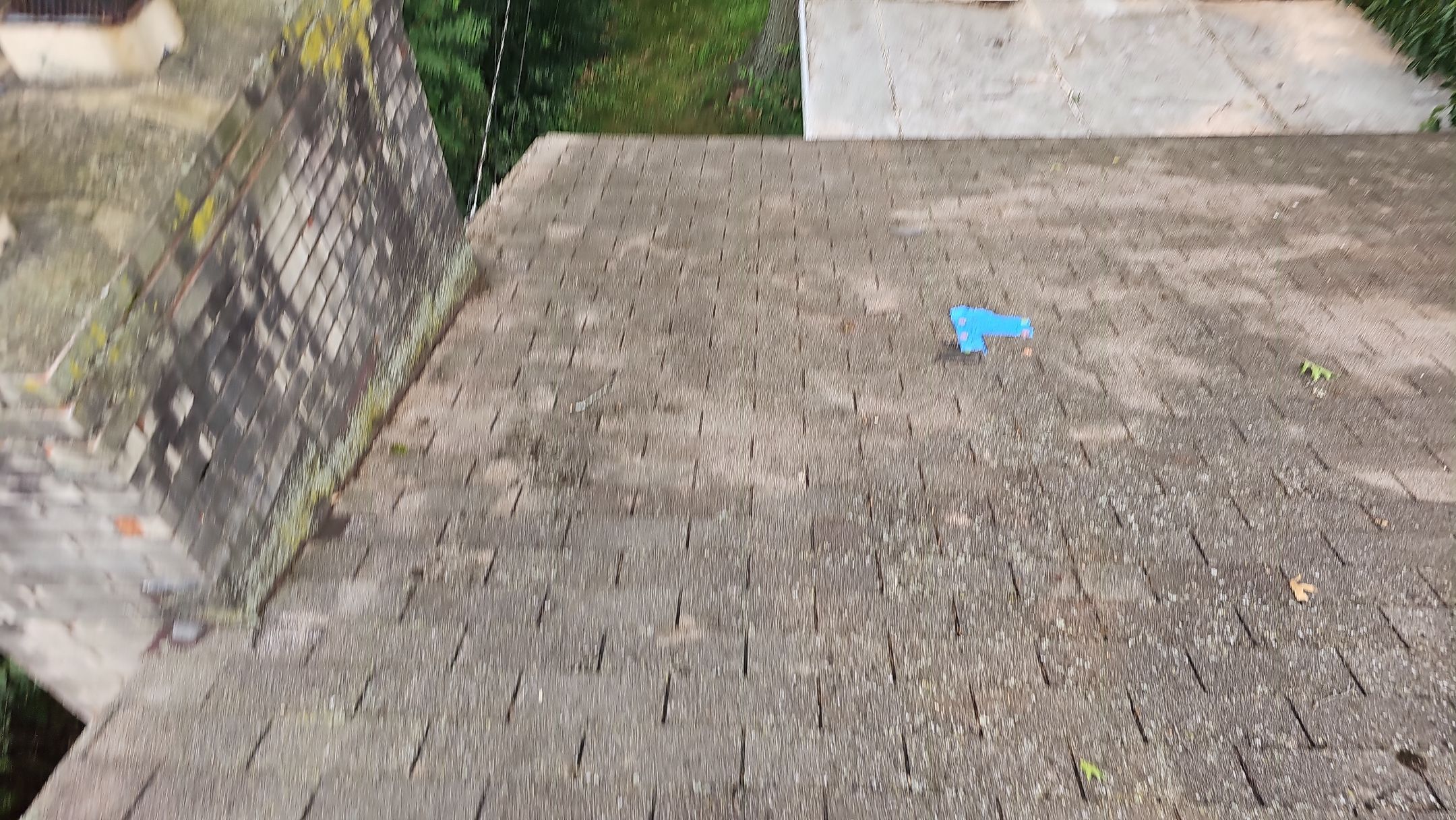 ATLAS PINNACLE COLOR: BURNT HICKORY by Eagle Eye Roofing