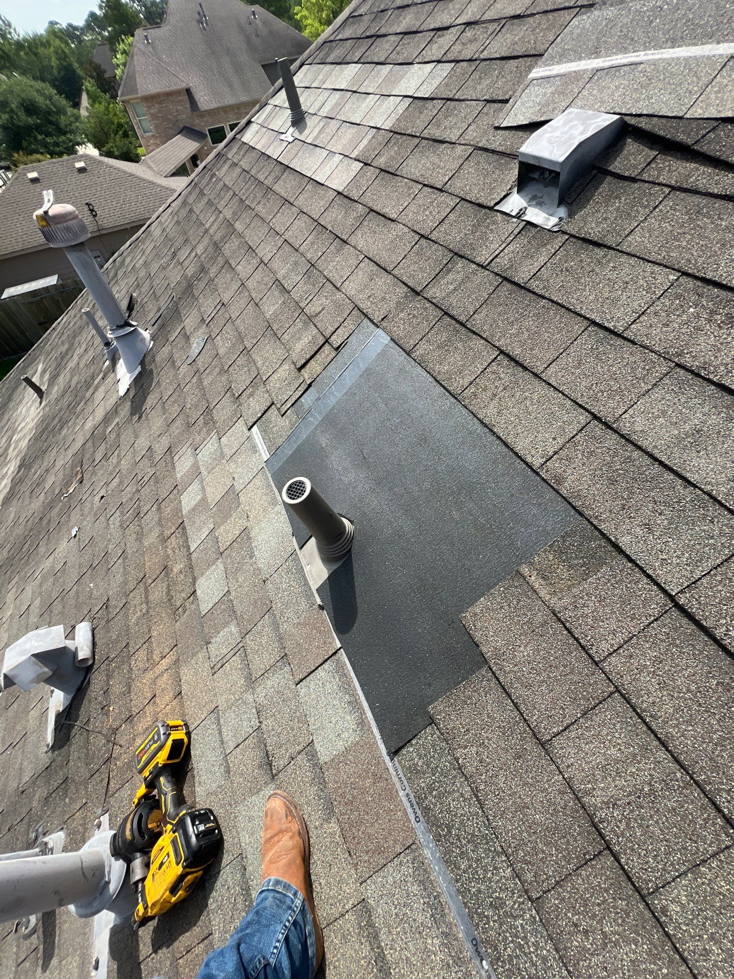 Hail Damage using Owen's Corning Duration (Lifetime) Shingles by Roof Repair Company