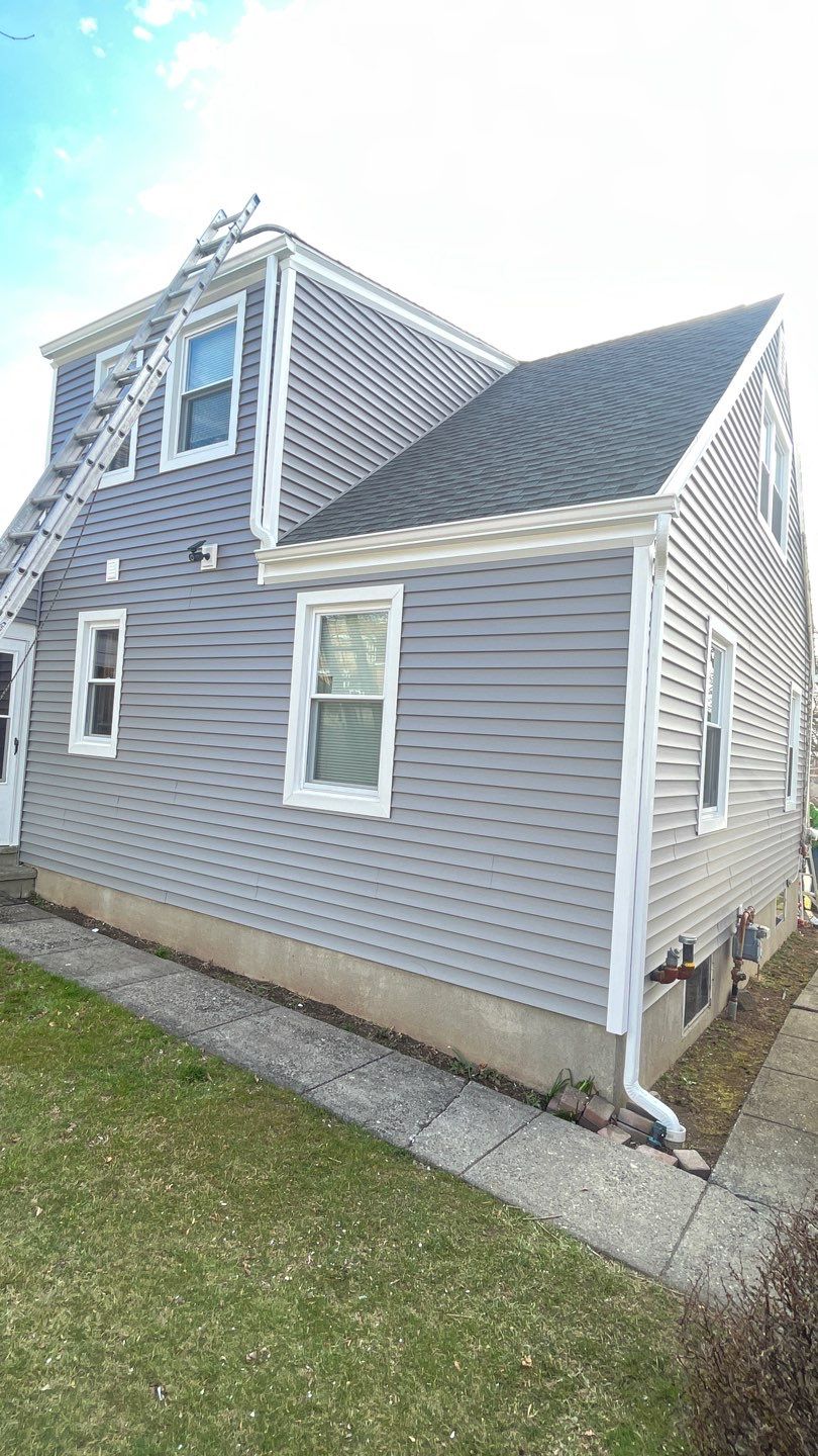 Siding Installation using Certainteed Monogram Charcoal Gray by A Plus Exterior
