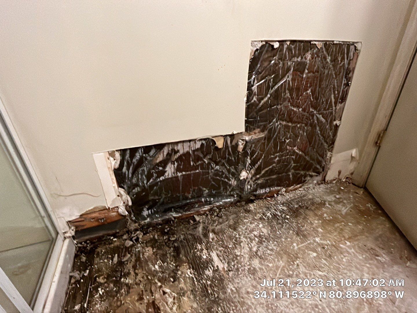 Geaux 2 Guy: Restoring Your Commercial Bathroom After Water Damage & Mold by Thompson Industrial