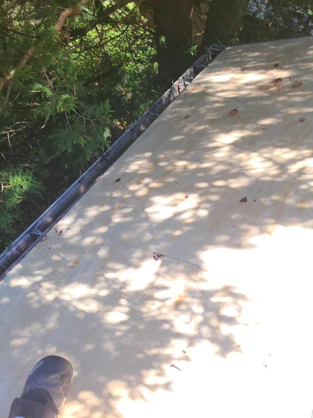 Burke: CertainTeed Landmark Designer Shingles in Moire Black by RM Banning, Inc.