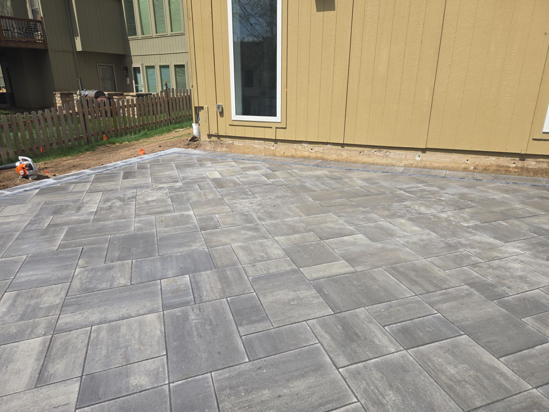 Back Yard Patio, Pergola, and Deck by LAND ESCAPES LLC