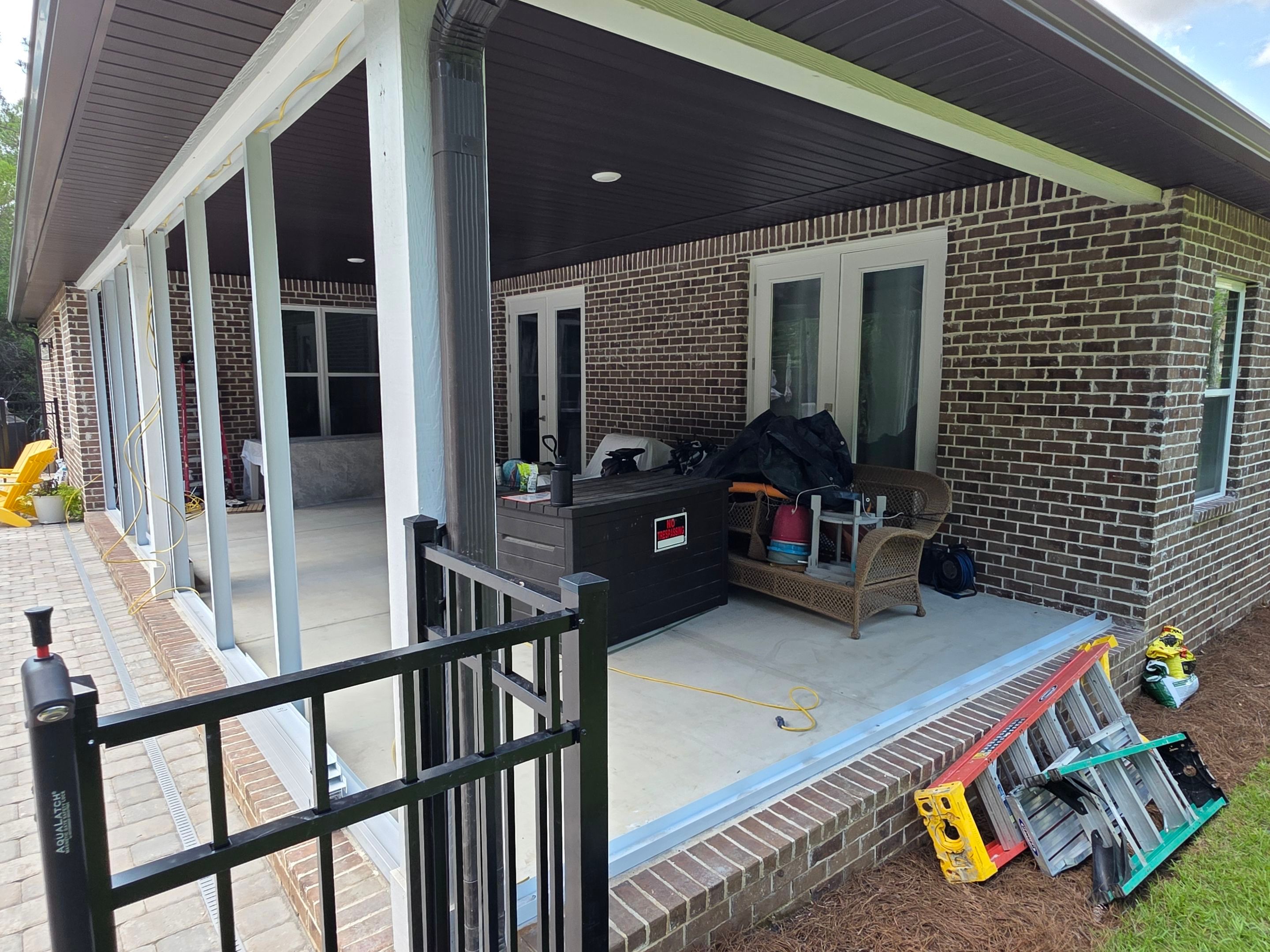 Glass Room in Navarre by Titan Sunrooms