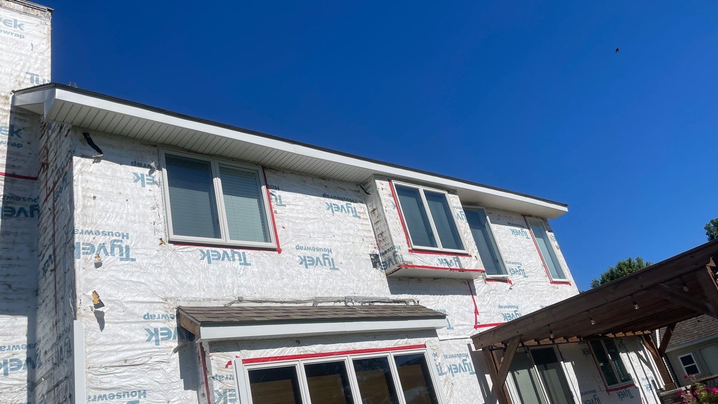 Siding Replacement using Certainteed Restoration Classic D4 by 180 Contractors