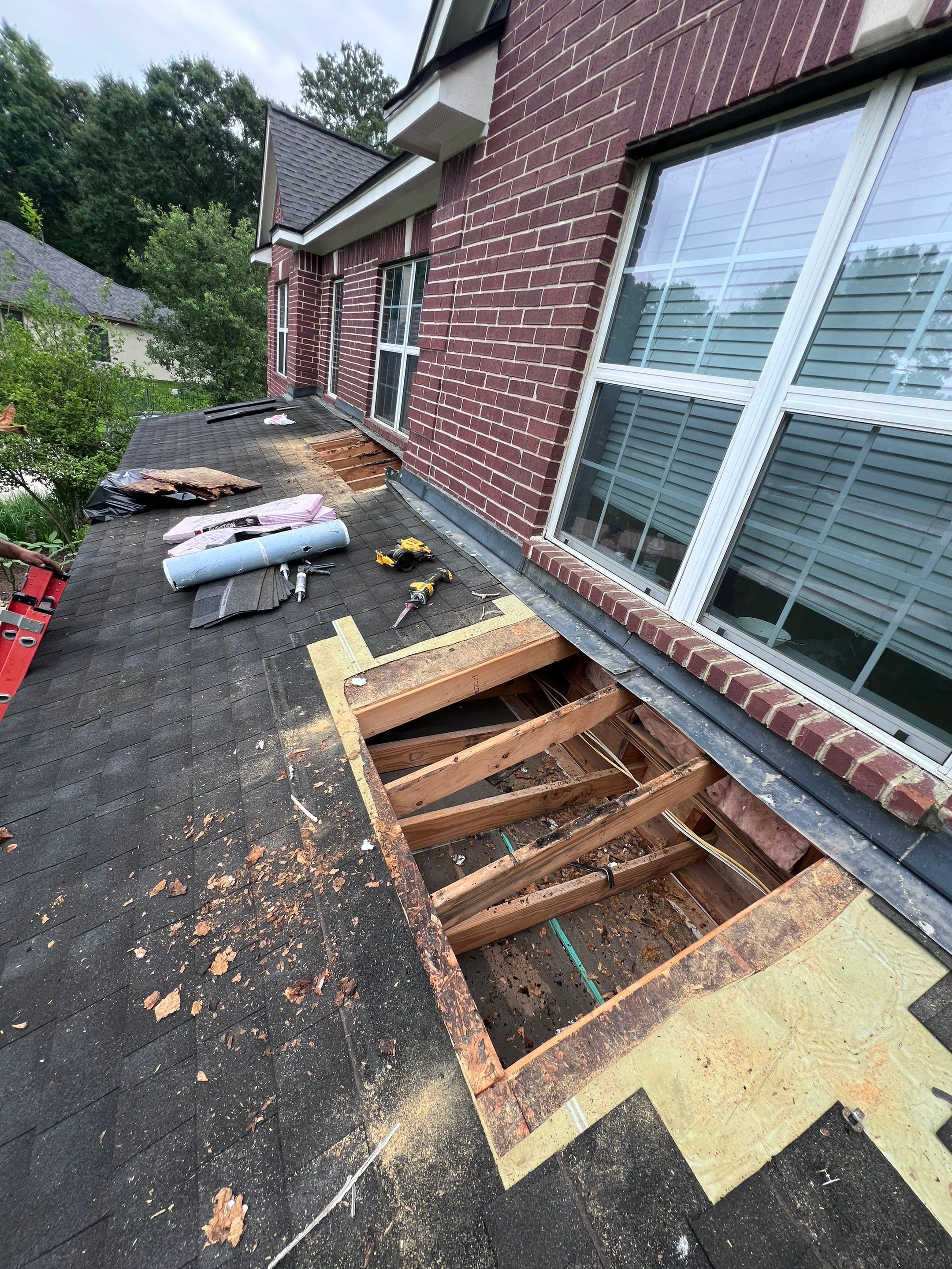 Residential Roofing Repair using Owen's Corning Duration (Lifetime) Shingles by Roof Repair Company