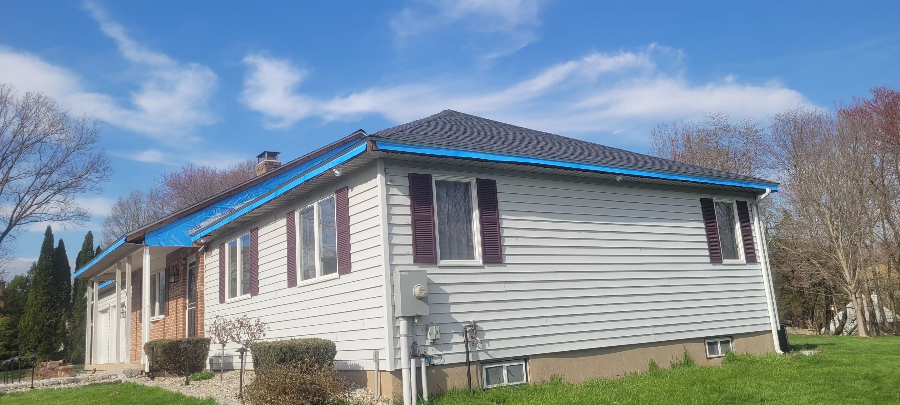 Asphalt shingles professionally installed in Cromwell, CT by DiGiorgi Roofing & Siding INC by DiGiorgi Roofing and Siding Inc