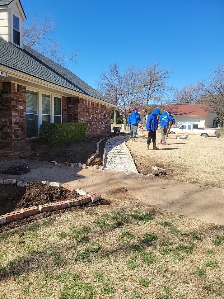 Concrete sidewalk using Concrete by Clays Services Inc