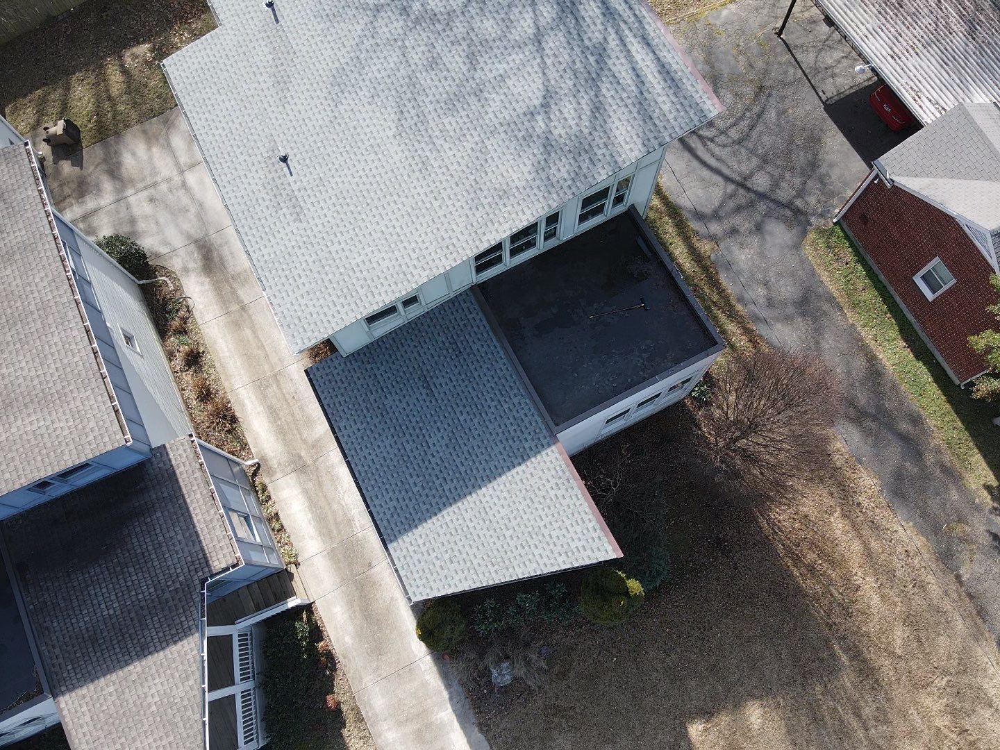 East Nashville Roof Replacement by Undersun Roofing 