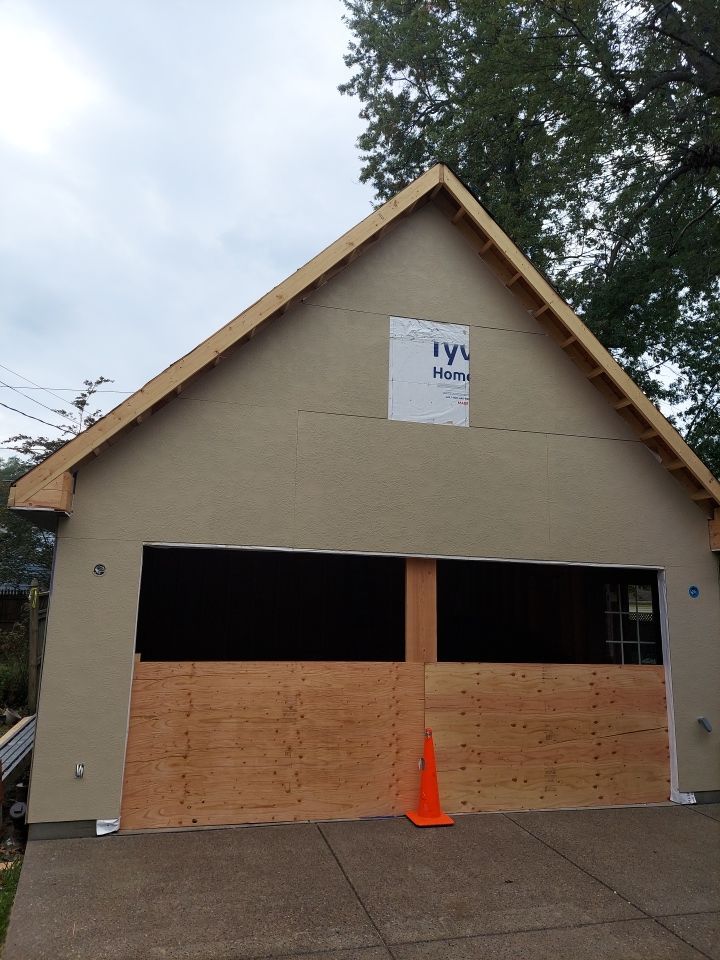 Garage and Concrete by Ivy Lea Construction