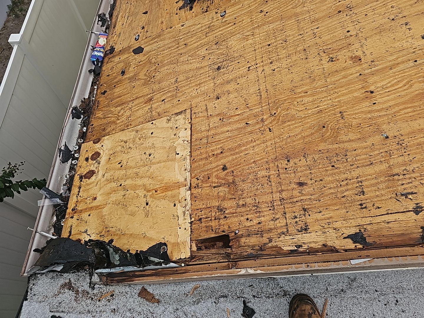 Project in Largo 33770 by Mitchell Roofing Company LLC 