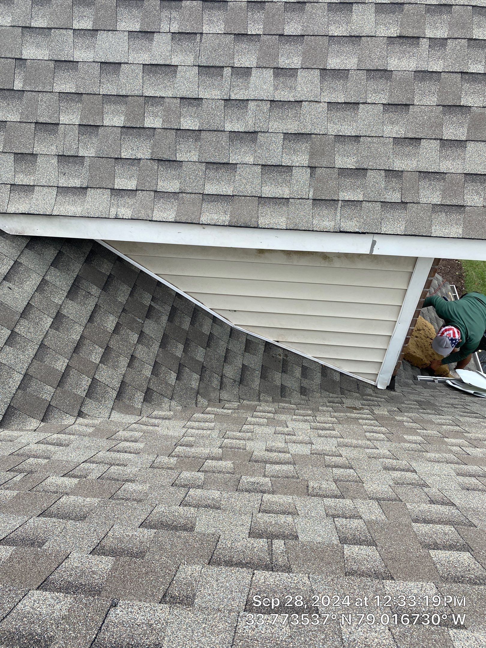 GAF HDZ - Weathered Wood by Linta Roofing Inc