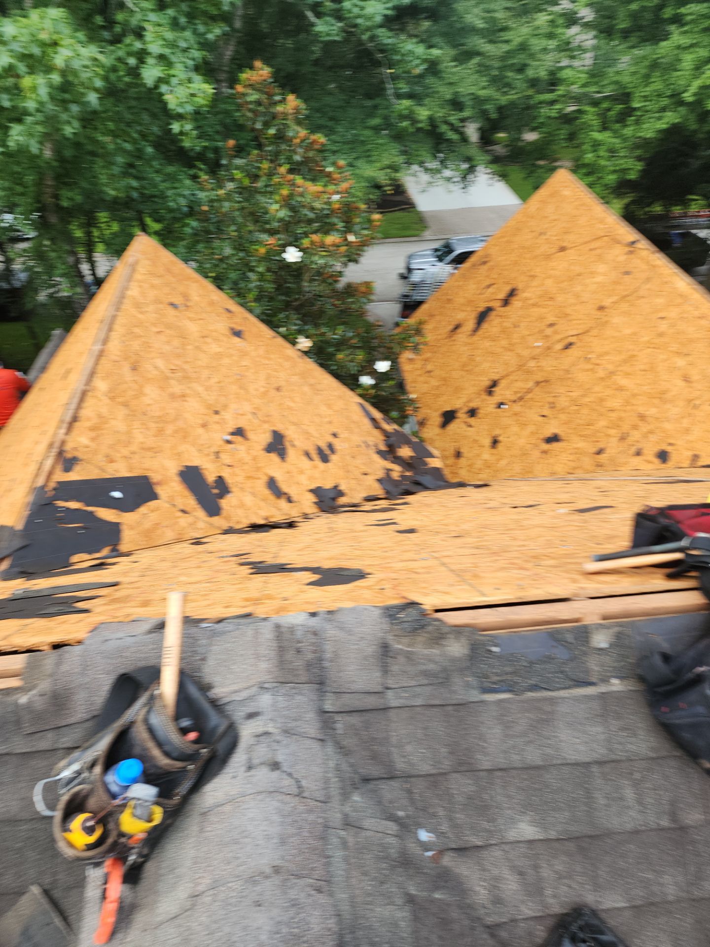 Residential Roofing Installation using Owen's Corning Duration (Lifetime) Shingles by Roof Repair Company