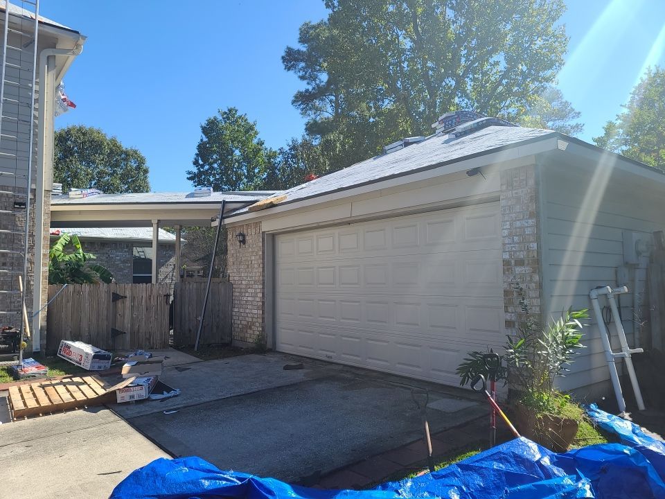 SureStart PLUS 4-STAR Warranty Fully covers materials, labor, tear-off and disposal expenses in years 1-50. by Roof Concepts Construction