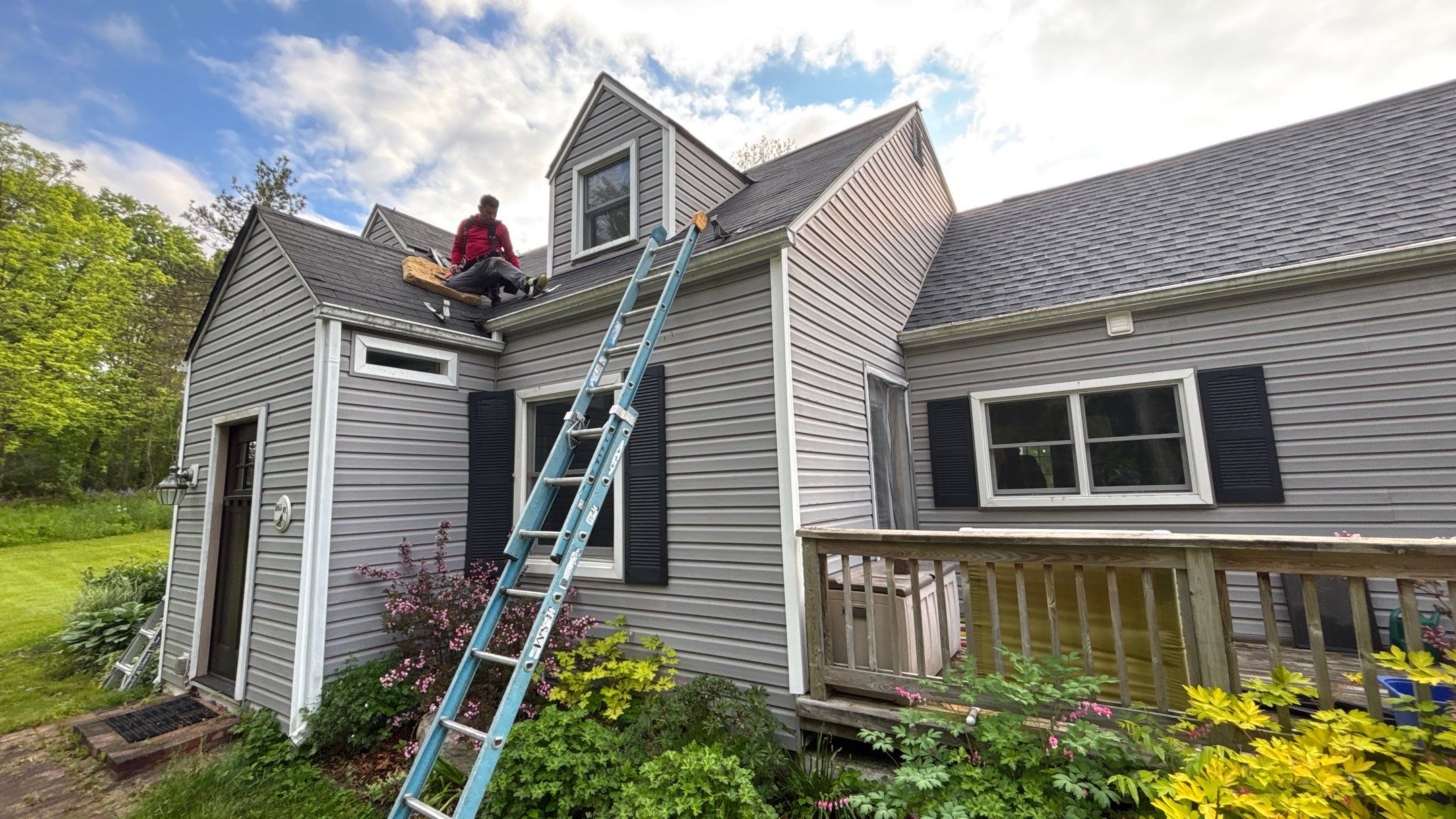Roof Replacement using Atlas Pinnacle Pristine Pewter by 180 Contractors