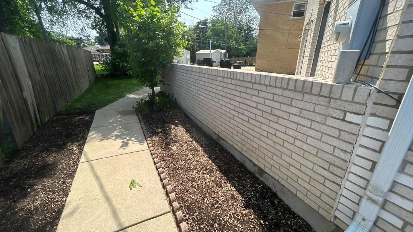Lincolnwood, IL house washing, and patios by Northern Power Washing LLC.