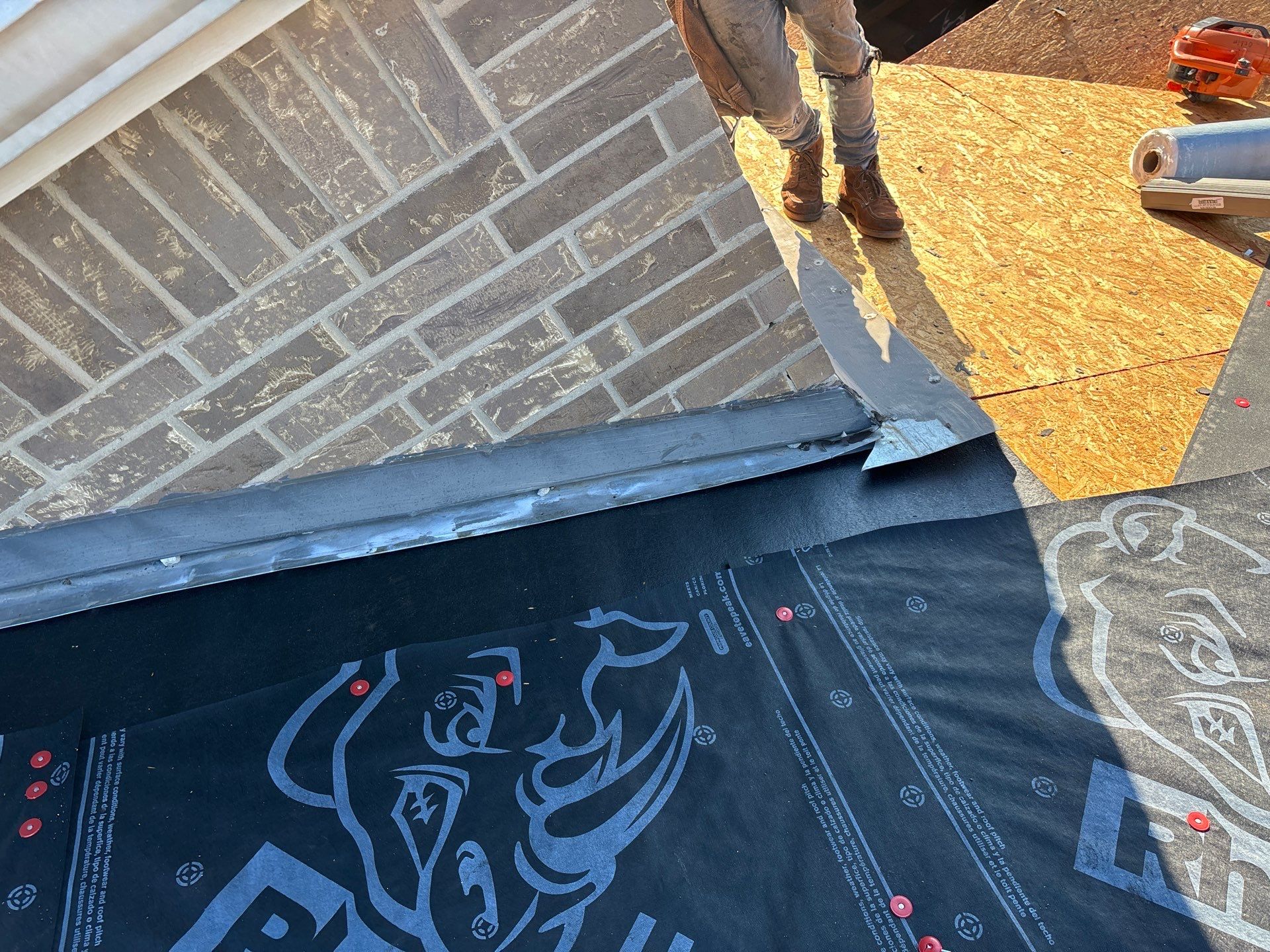 Residential Roofing Installation using Owen's Corning Duration (Lifetime) Shingles by Roof Repair Company
