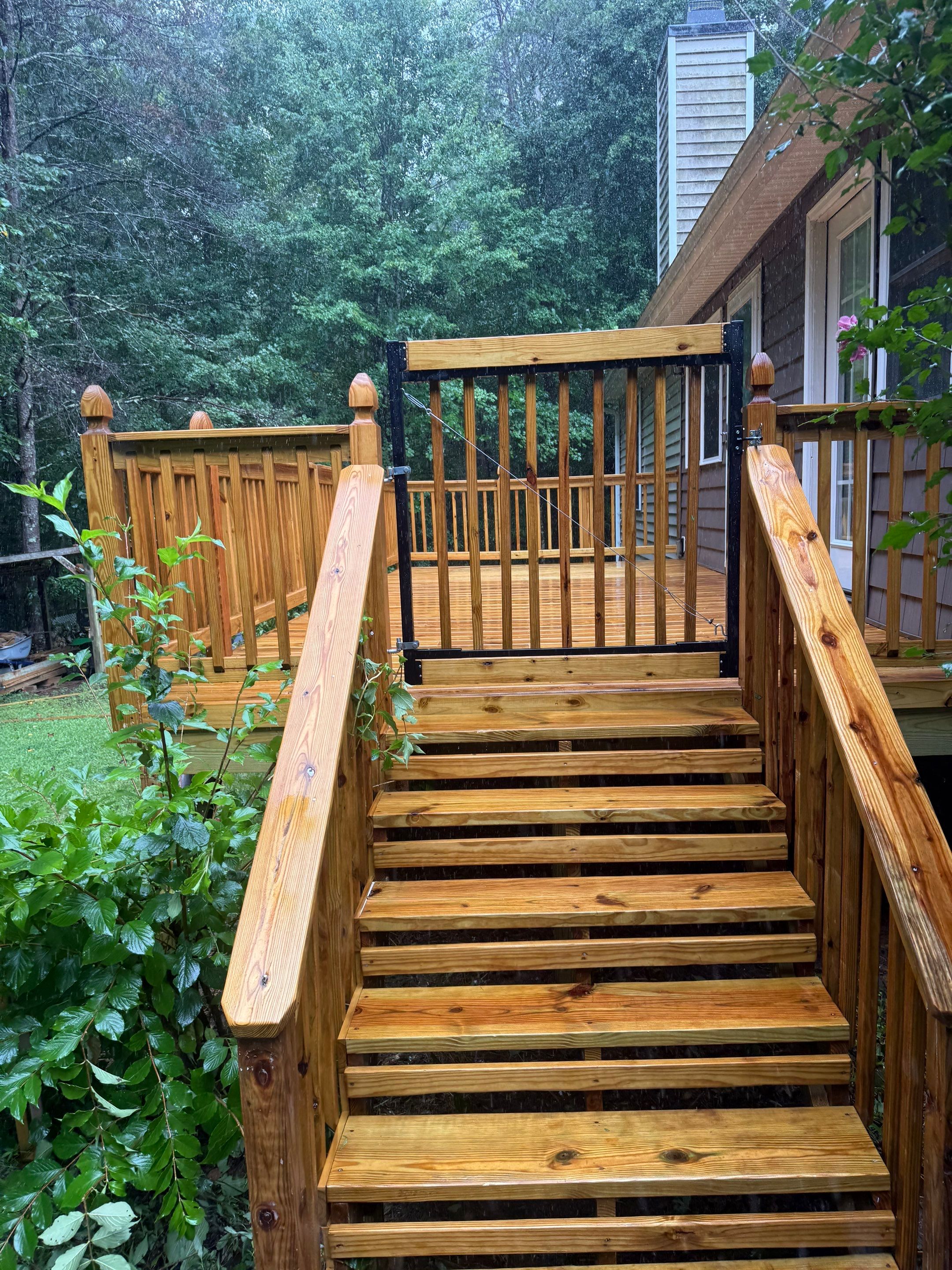 Wood Deck using Wood Sealant by DuraSeal