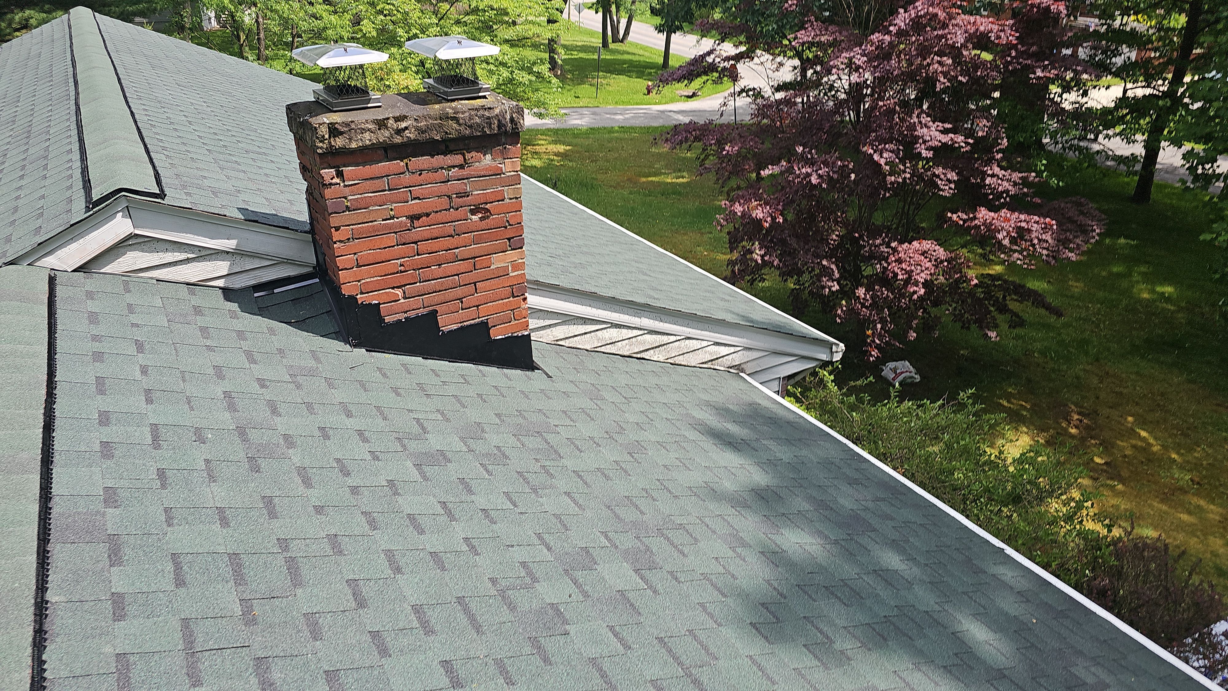 Atlas Pinnacle, Color, Woodland Green, Drip Edge, Color, White by Eagle Eye Roofing