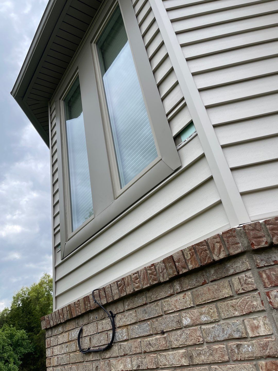 Siding Replacement using CertainTeed Restoration Classic D5 by 180 Contractors