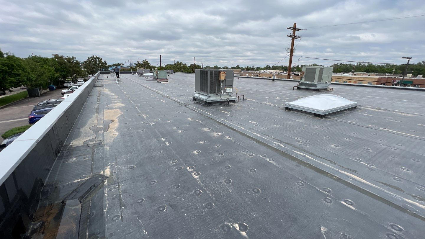 Commercial Roofing Installation using MuleHide EPDM .60 - BLACK by A to Z Roofing