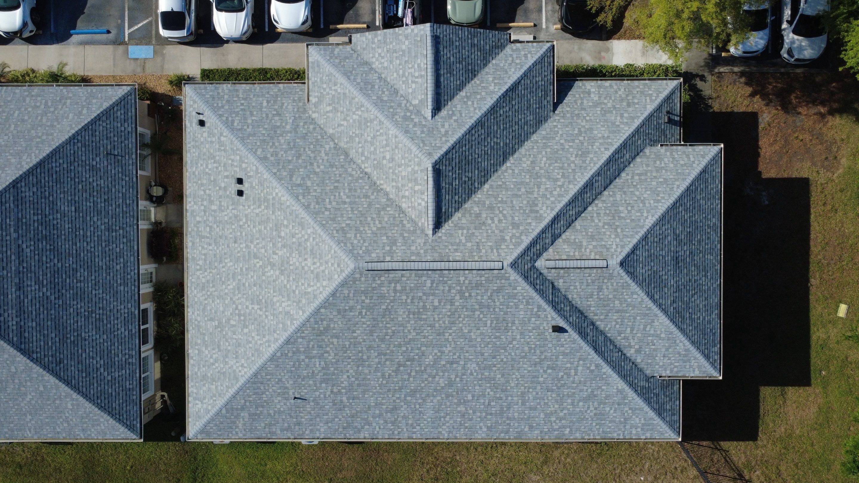 Roof Replacement in Lutz, FL by Steadfast Roofing 