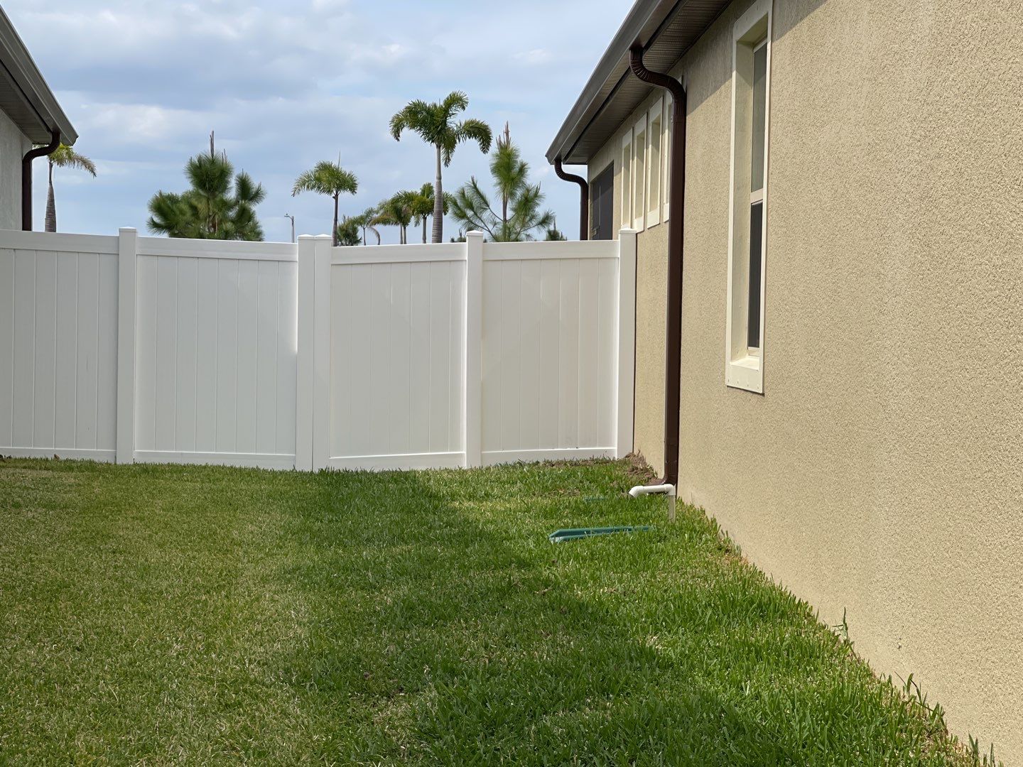 Sarasota, FL- 6 ft. White Vinyl Privacy Fence by Asap fence and gates, LLC