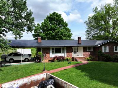 Roles Residence