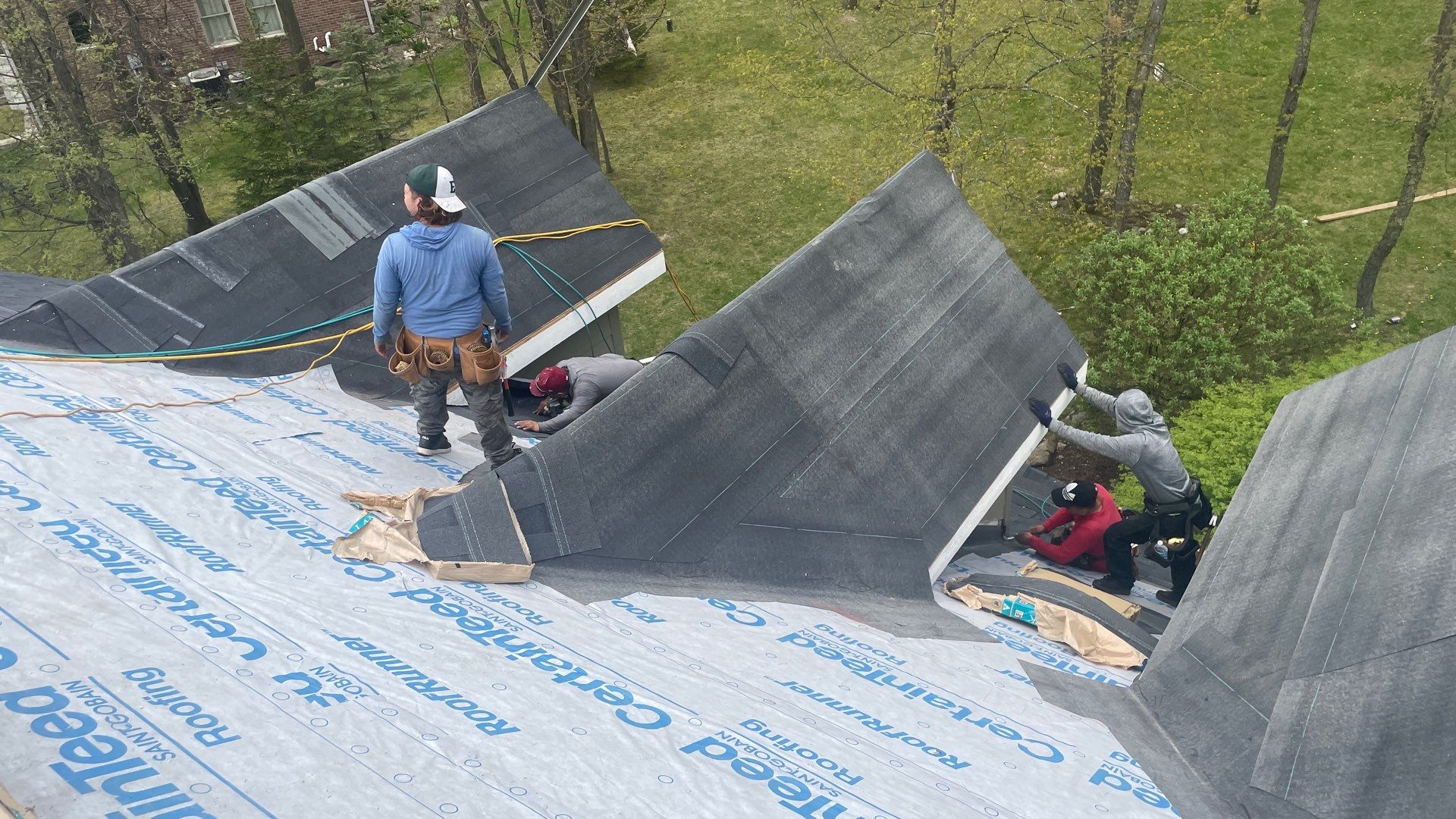 Roof Replacement using CertainTeed Landmark by 180 Contractors