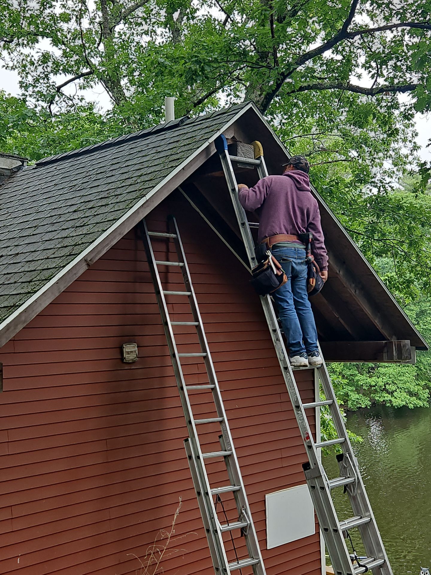 Leak Repair & Roof Wash – Groton, MA by Mighty Dog Roofing of Greater Middlesex County