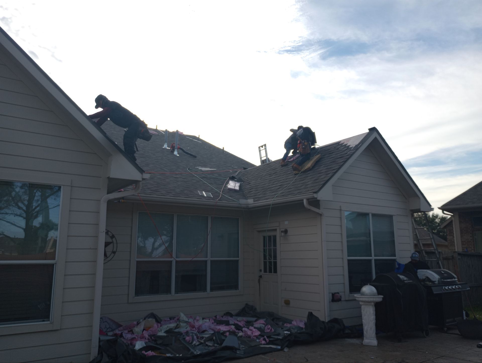 Residential Roofing Installation using Owen's Corning Duration (Lifetime) Shingles by Roof Repair Company
