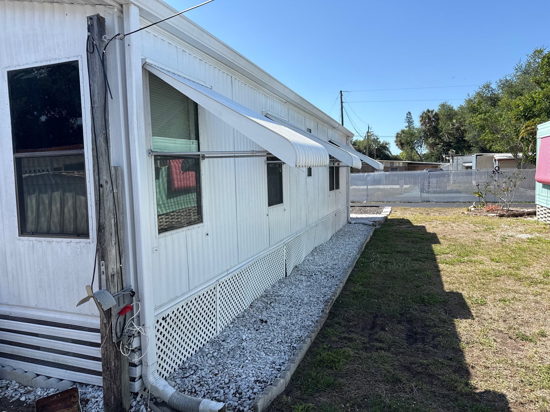 Mobile Home Soft Wash & TPO Roof Cleaning in Plaza Estates – Bradenton, FL by Sunshine AquaWash