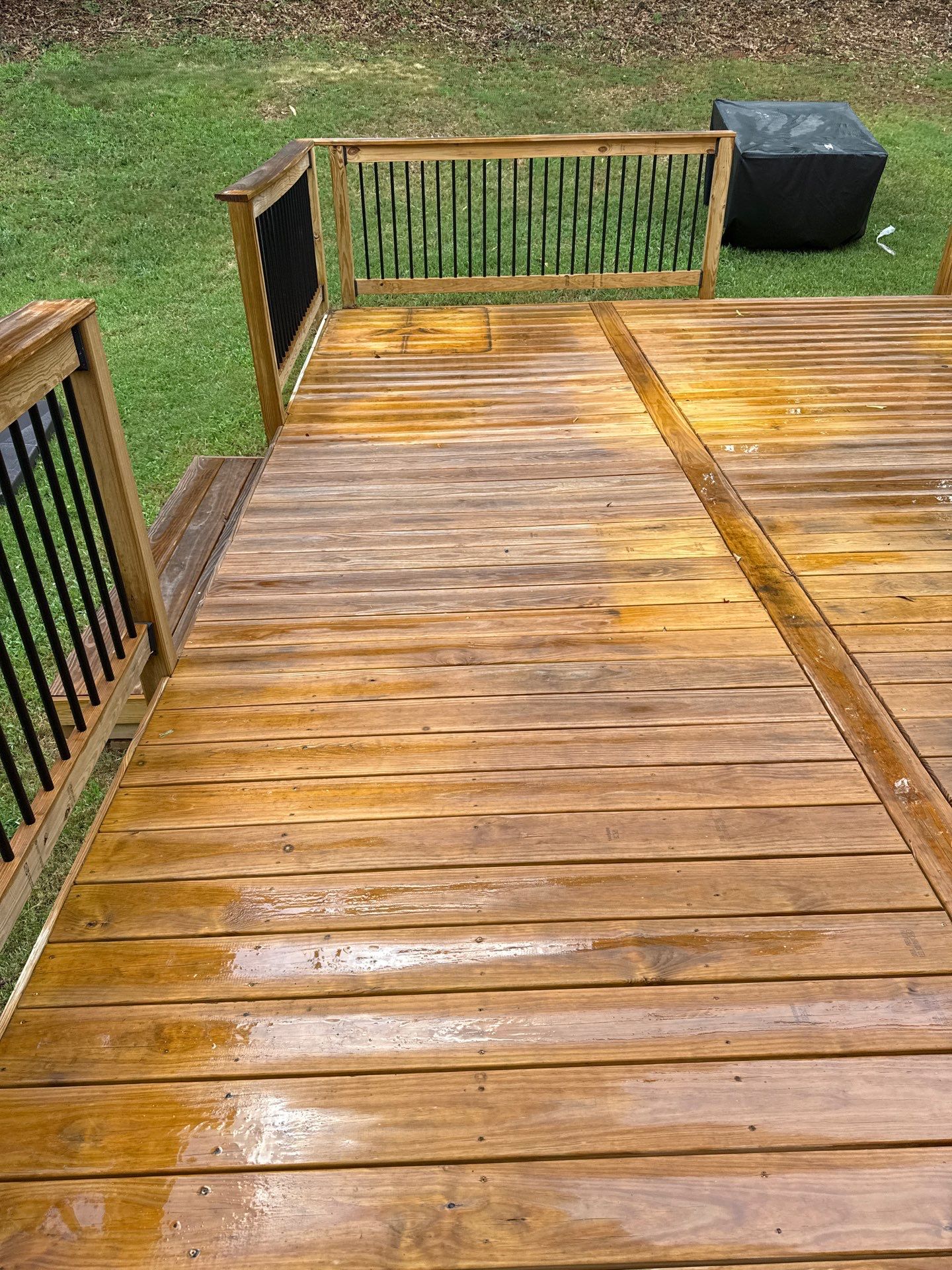 Wood Deck using Wood Sealant by DuraSeal