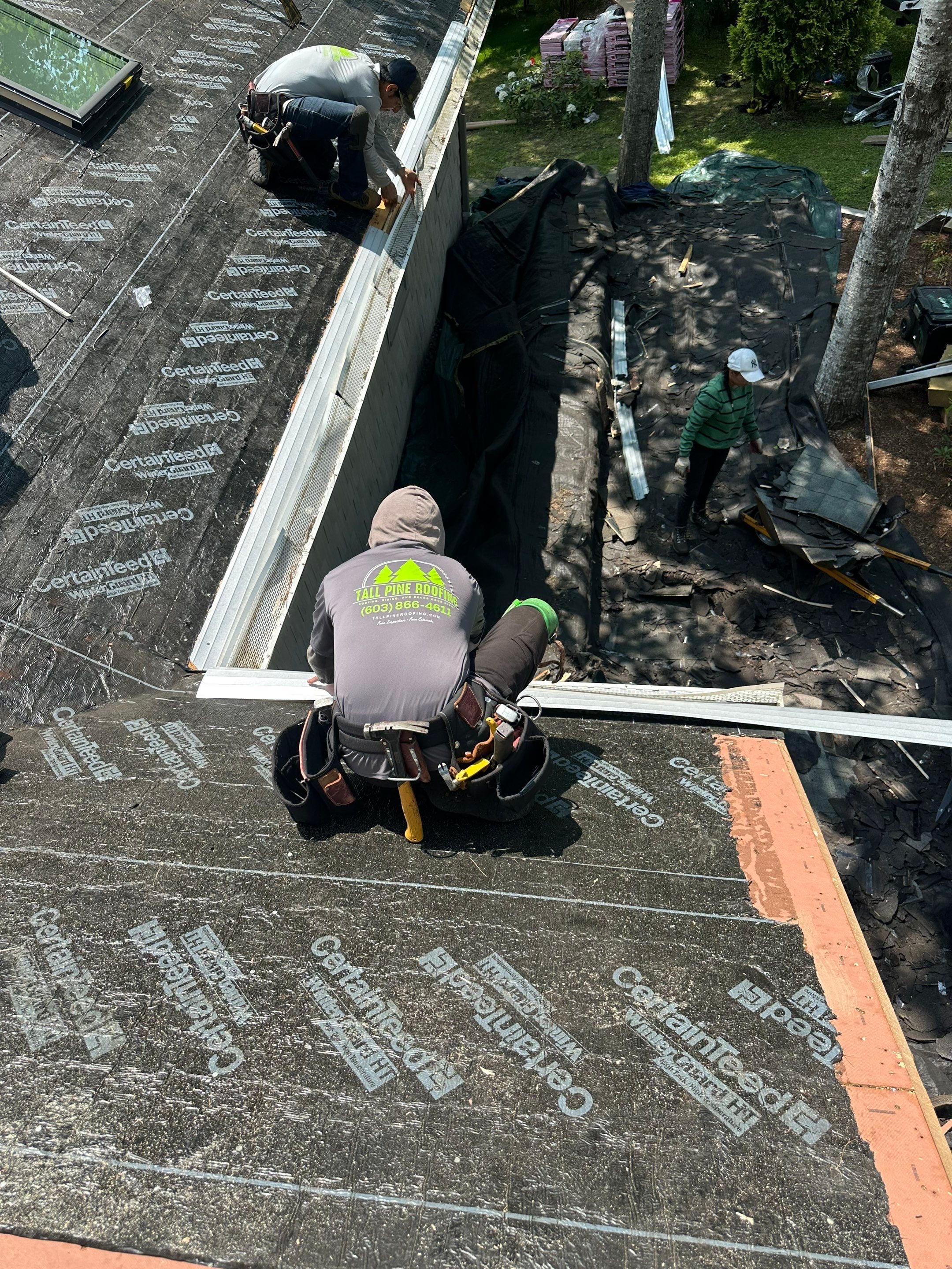 OC Roof Install On The Lake In Deerfield, New Hampshire by Tall pine roofing