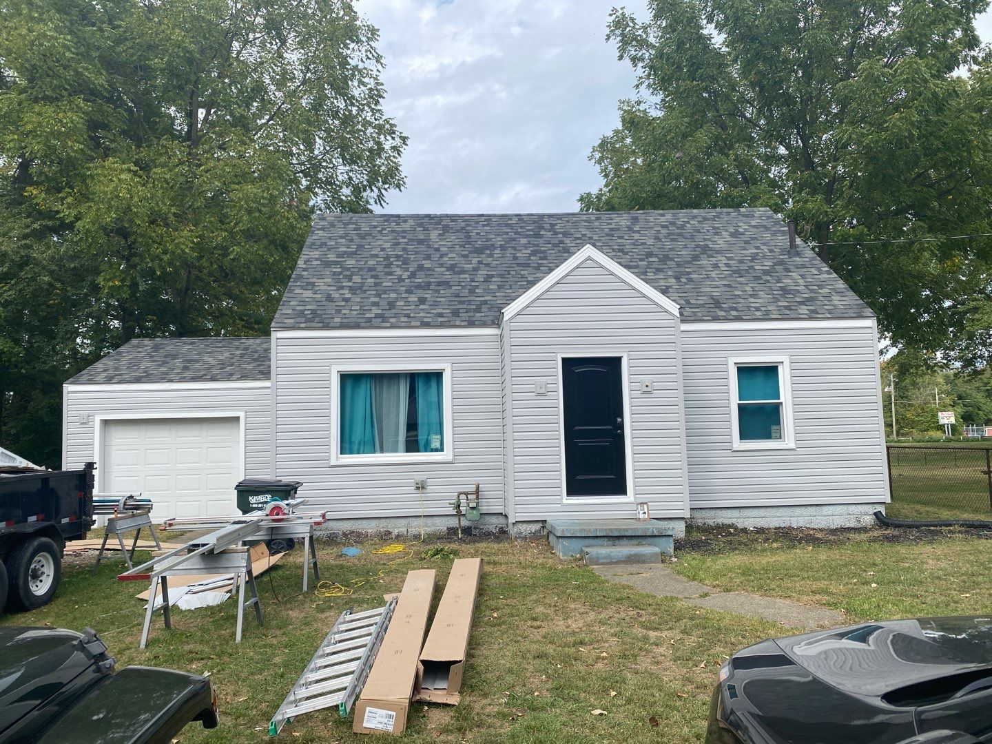 Dakota & Taylor Sellers by Silver Leaf Contracting 
