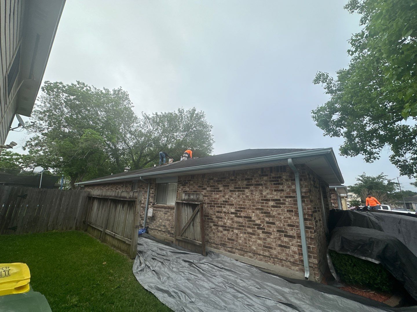 Residential Roofing Installation using Owen's Corning Duration (Lifetime) Shingles by Roof Repair Company