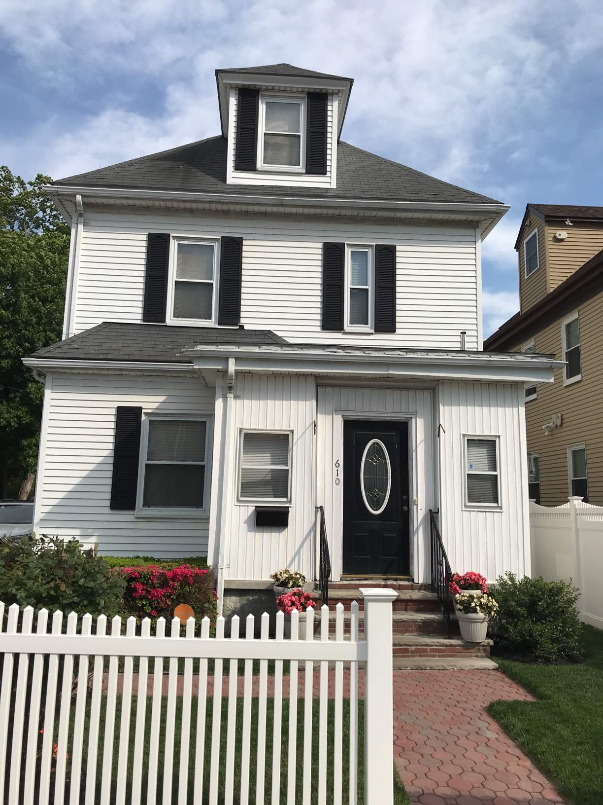Siding Installation using CertainTeed by UBrothers Construction